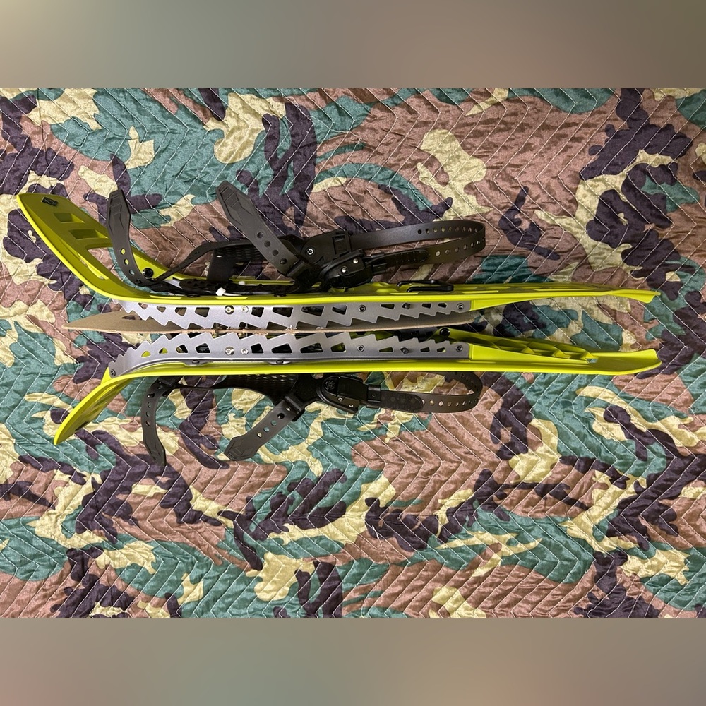 Atlas Helium-Trail Unisex Snowshoes 26” -by Loving Kindness Everyday - Picture 11 of 14